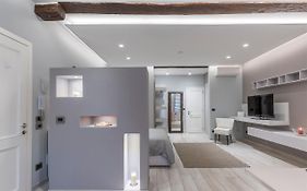 Mandria Apartments 1 2